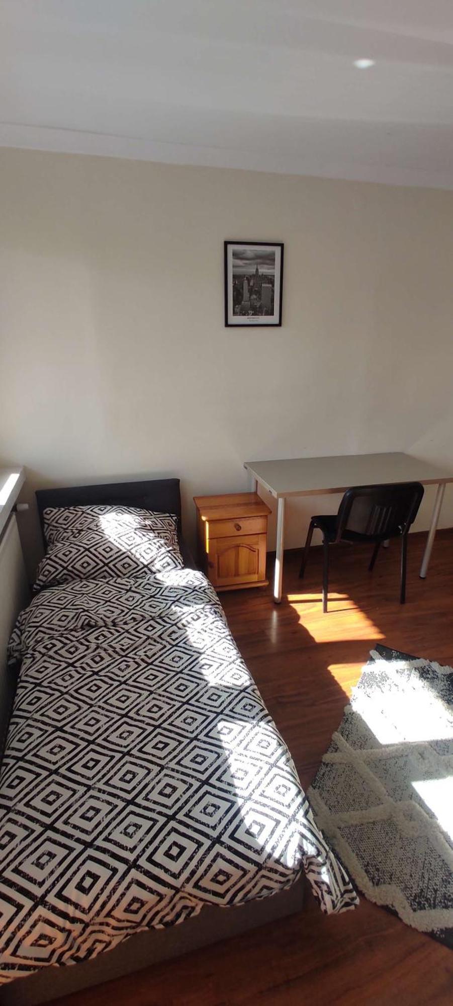 Sloneczne Pokoje Apartman Gliwice Kültér fotó